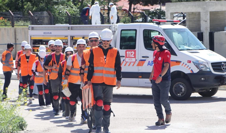 Genç arama kurtarma ekiplerinin güçlendirilmesi için: Politika Belgesi Geliştirme Zirvesi!